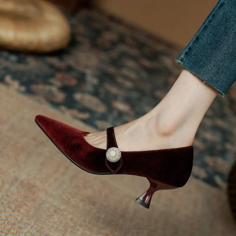 Women Shoes Size - Vin rouge bout pointu Mary Jane