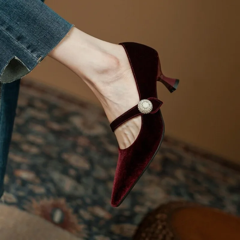 Vin rouge bout pointu Mary Jan - Women Shoes Size avis et prix